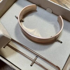 Jen Atkins chlie .. Hair Cuff